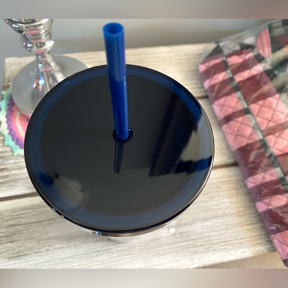 Vera Bradley Double Wall Tumbler with Straw in Acrylic/Melamine ✨ Snow Globes - Picture 4 of 9